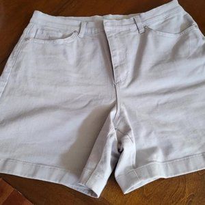 Gloria Vanderbilt Gray Denim Shorts Size 14